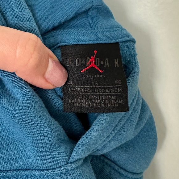 Nike Air Jordan Essentials Fleece Pullover Hoodie Boys Size 13-15 yrs / XL - Picture 6 of 7